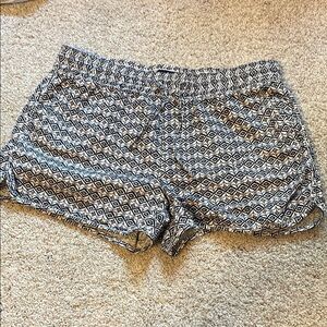 Gap Women's Geometric Print Shorts